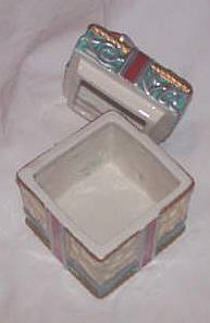 Christmas/Fitz&Floyd Porcilain Gift (Trinket)Box