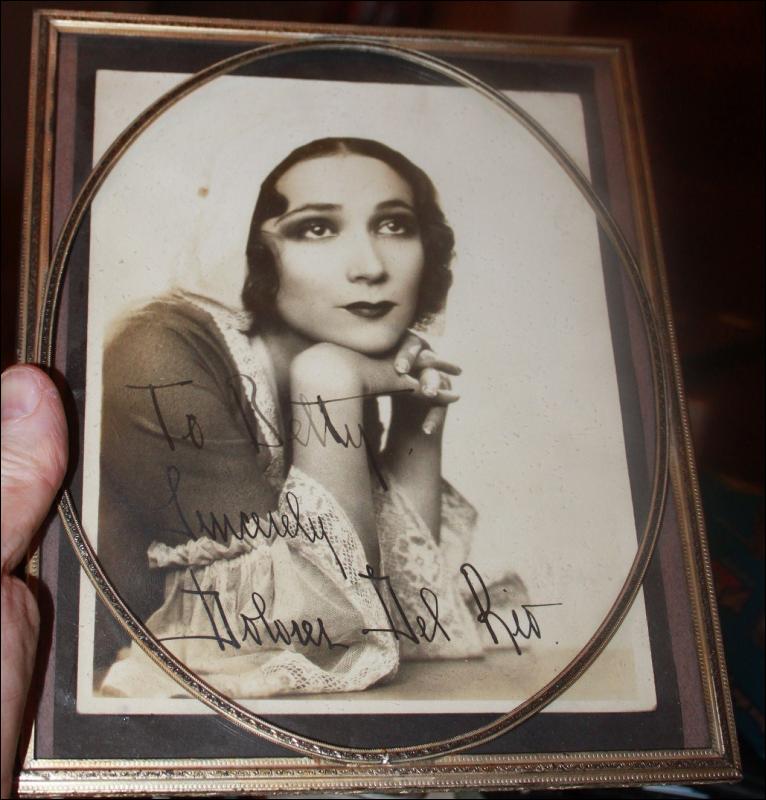 Actress Dolores Del Rio Autograph