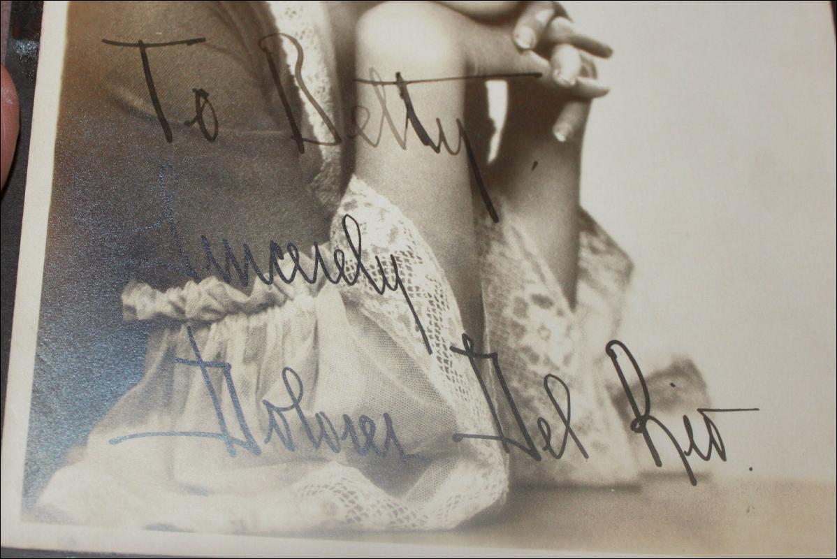 Actress Dolores Del Rio Autograph