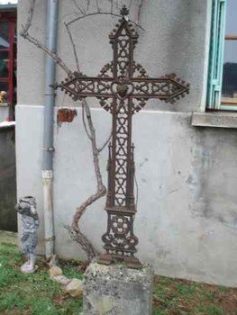 Stone & Iron Abbey Memorial Cross