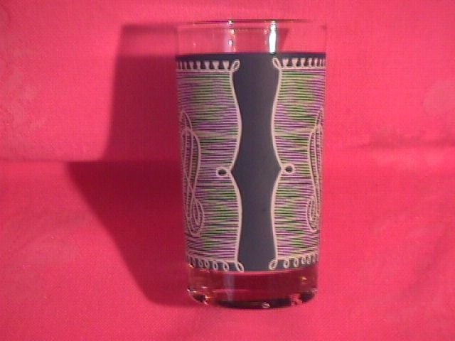 Royal=Currier & Ives Glassware Tumbler