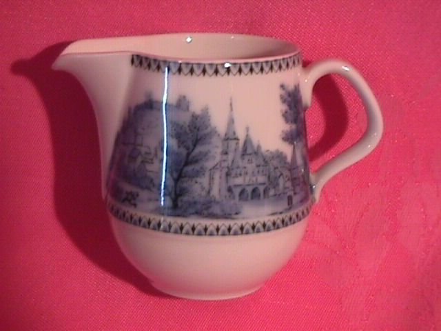 Eschenbach Bavaria Porcelain Creamer