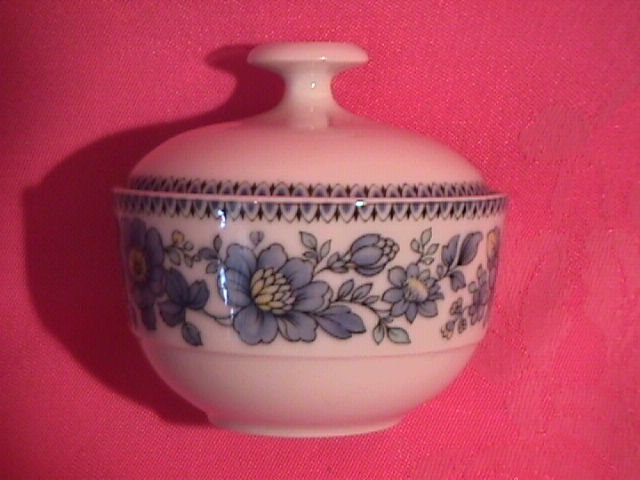 Eschenbach Bavaria Porcelain Covered Sugar