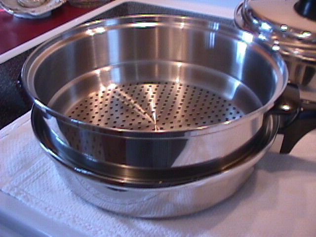 Chef's Ware-Townecraft Stainless Saucepan & Lid + 2=Separate Pots & a Steam Tray