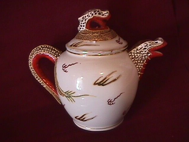 Dragon Ware Teapot (Demitasse)