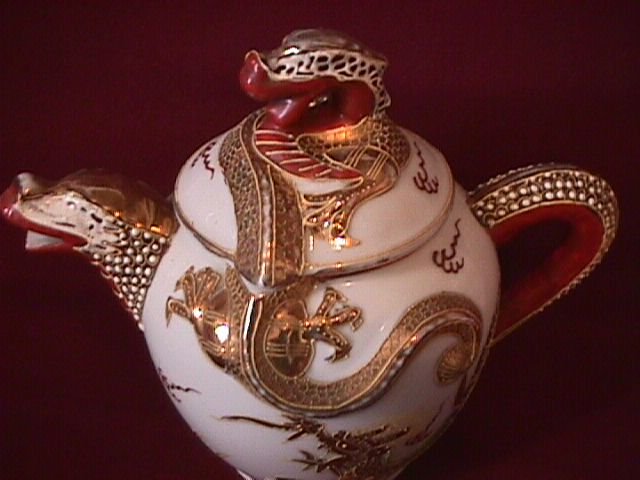Dragon Ware Teapot (Demitasse)