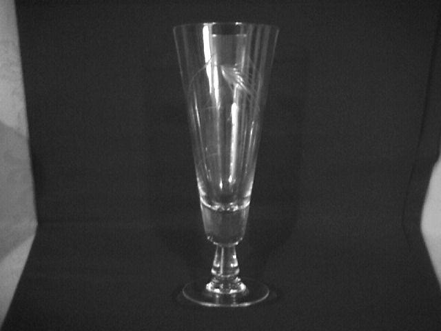 Mystic Co. Ltd. Crystal (Wheat) Pilsner (Beer Glass)