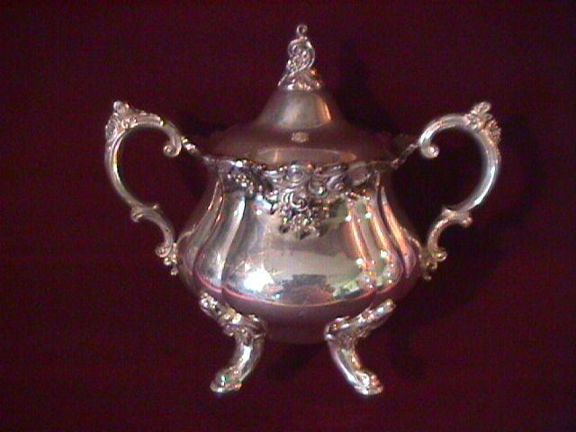 Wallace (Baroque) Silverplate Covered Sugar