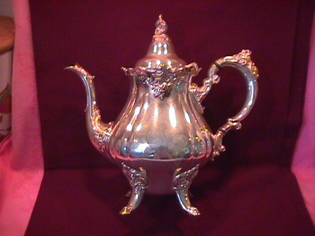 Wallace (Baroque) Silverplate Teapot