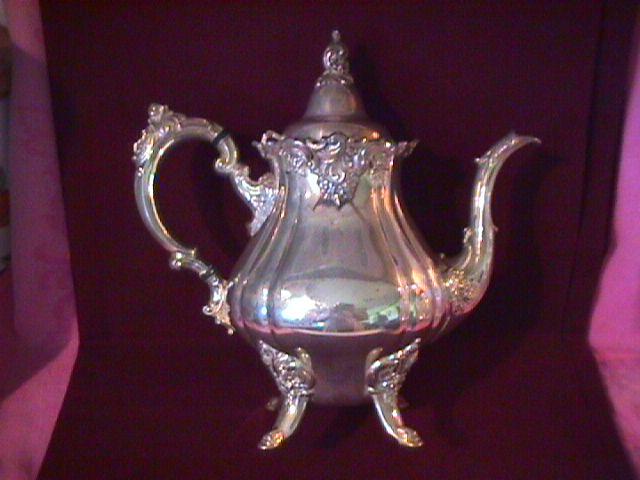 Wallace (Baroque) Silverplate Teapot