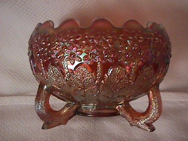 FentonCarnival Glass (Fenton Flowers) Rosebowl (Pastel Amethyst)