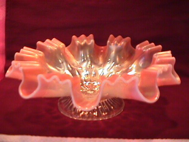 Dugan Carnival Glass (Raindrops) Bowl (Peach Opalescent)