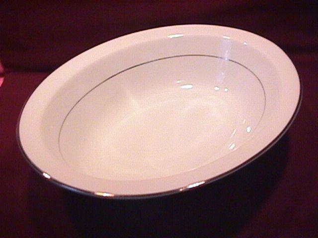 Noritake Fine China (Envoy #6325) Oval Vegetable