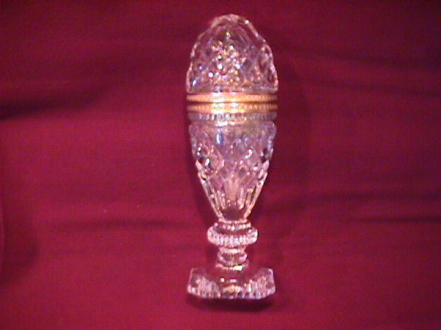 Lead Crystal (Egg Casket) Jewelry Stand