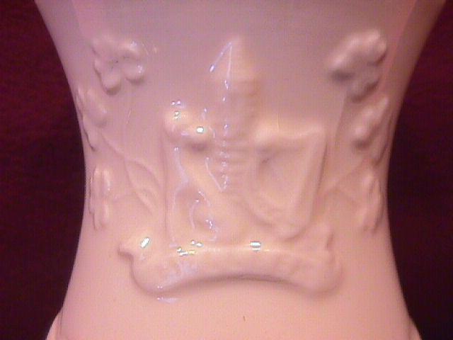 Belleek Porcelain (Spill Vase)