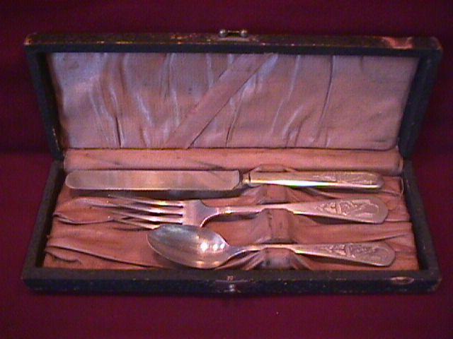 Oneida Silver Plate Youth Set