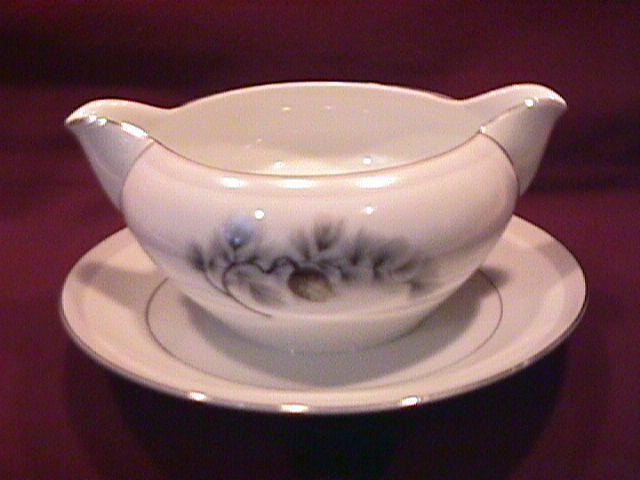 Mikasa Narumi Fine China (Silver Pine) Gravy Boat