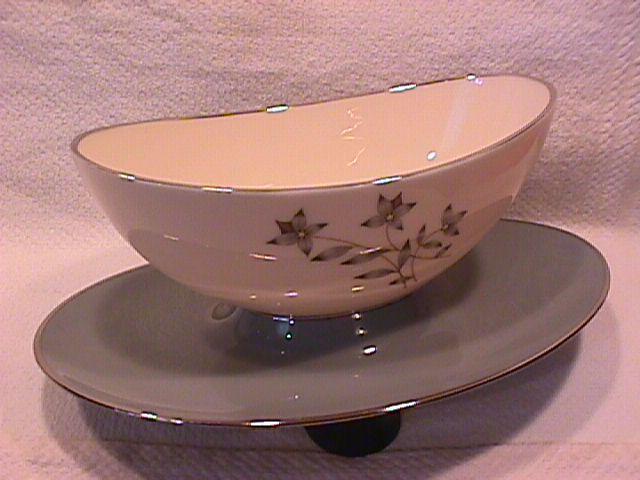 Lenox Fine China (Kingsley) Gravy Boat
