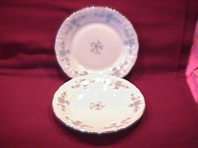 Winterling (Renaissance) 2-Cake Plates
