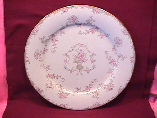 Noritake Fine China (Windsor)=#5924 Dinner Plate