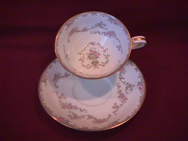 Noritake Fine China (Windsor)=#5924 Cup & Saucer