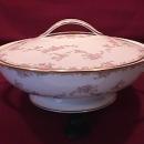 Noritake Fine China (Windsor)=#5924 Covered Vegetable