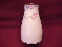 Noritake Fine China (Windsor)=#5924 Salt Shaker