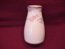 Noritake Fine China (Windsor)=#5924 Pepper Shaker