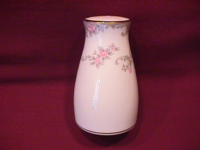 Noritake Fine China (Windsor)=#5924 Pepper Shaker