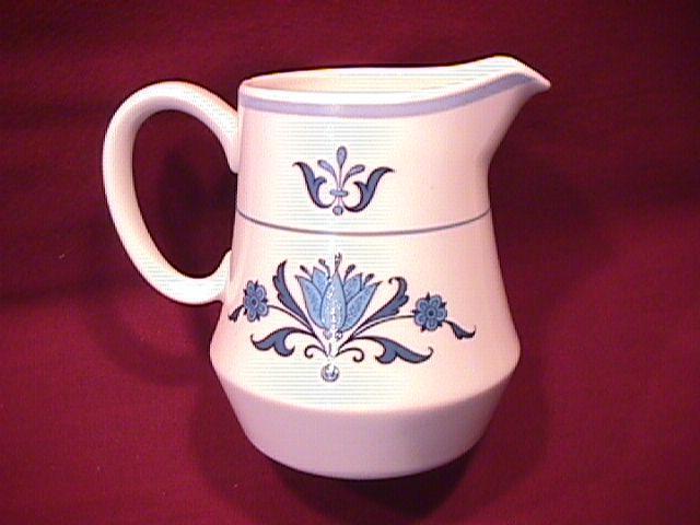 Noritake Fine China (Blue Haven) Creamer