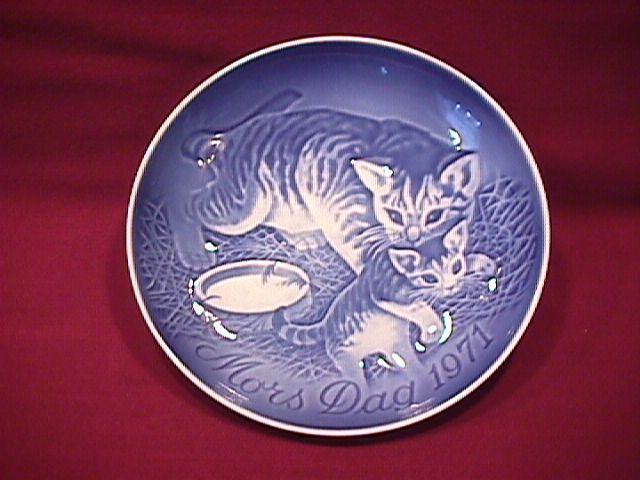 Bing & Grondahl (Mothers Day Plate)=1971