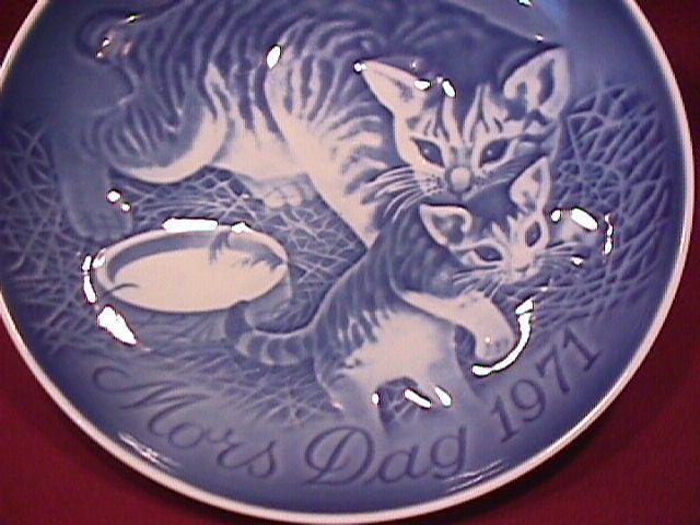 Bing & Grondahl (Mothers Day Plate)=1971