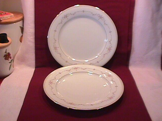 Noritake Fine China (Fairmont) #6102-2=Dinner Plates