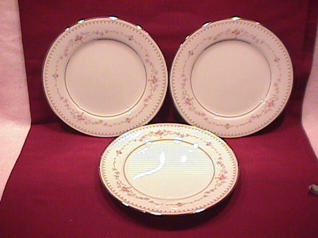Noritake Fine China (Fairmont) #6102-3=Cake Plates