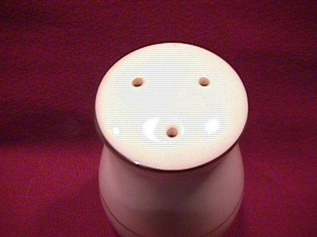 Noritake Fine China (Fairmont) #6102-Salt Shaker