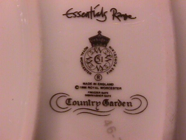 Royal Worcester (Country Garden) Crudite Server