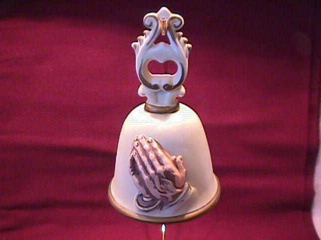 HOMCO Praying Hands Bell & Stand
