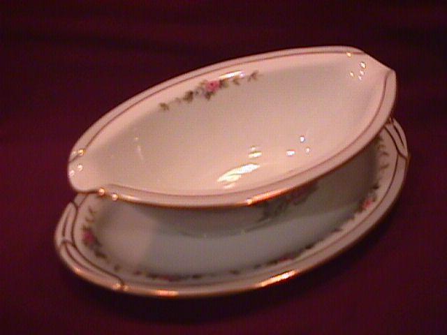Noritake Fine China (Reverie) #5431 Gravy