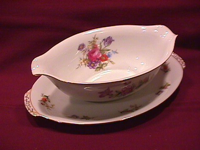 Harmony House Fine China (Dresdania) Gravy