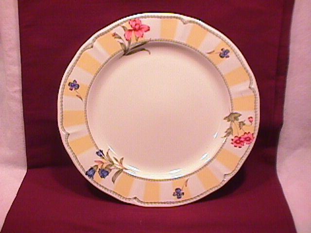 Noritake Homecraft Fine China (Summer Estate) #9212 Dinner Plate
