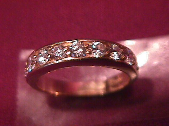 14K Gold & Diamond Ring