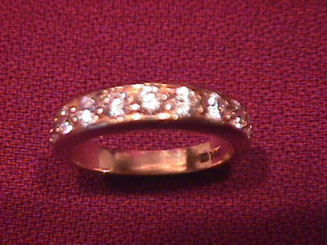 14K Gold & Diamond Ring
