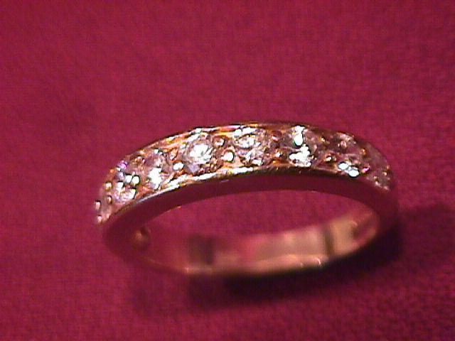 14K Gold & Diamond Ring