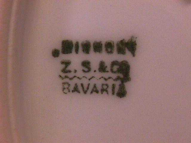 Z S & Co. Bavaria (Rose Trellis) Cake Plate