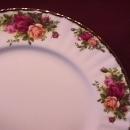 Royal Albert (Old Country Roses) 2-Tiered Tid-Bit Server