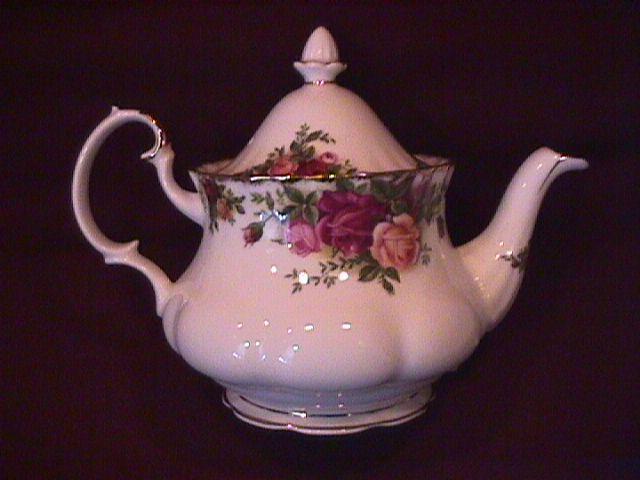 Royal Albert (Old Country Roses) Demitasse Tea Pot