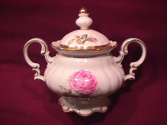 Hutschenreuther Fine China (The Dundee) Covered Sugar
