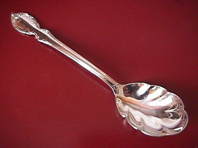 International 1847 Rogers Silverplate (Reflection) Sugar Shell