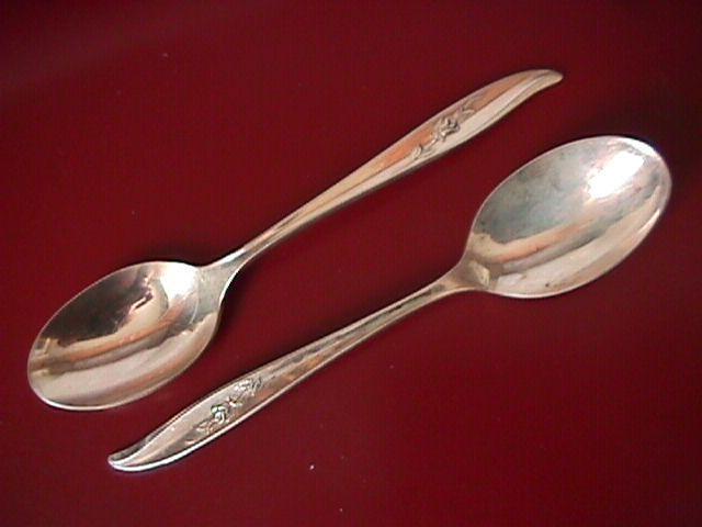 International 1847 Rogers Silverplate (Magic Rose) 2-Teaspoons