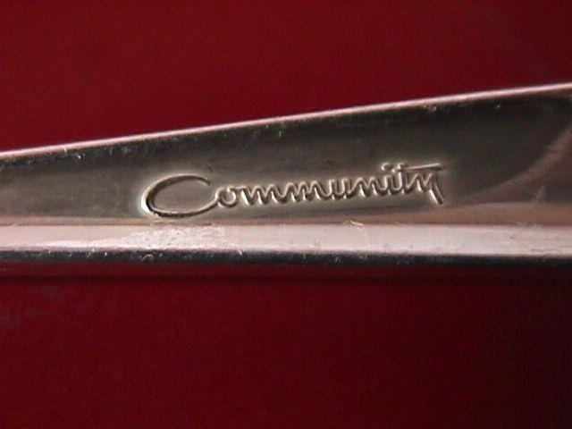 Oneida Community Silverplate (Silver Flowers) Master Butter Knife